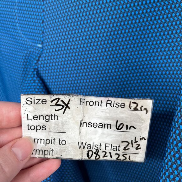 Spanx Sunshine Solutions 6'" Geo Scape Blue Shorts Plus Size  3X - Picture 10 of 10